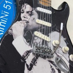 Mini chitarra da collezione replica in legno - Michael Jackson - Tribute