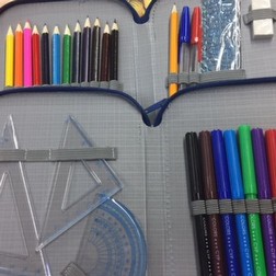 astuccio 2 zip minion Foto2 Piccola